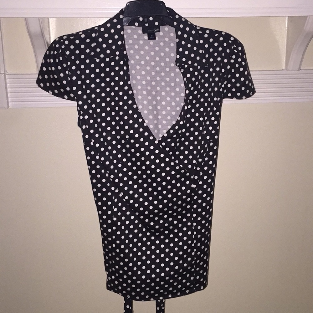 Polkadot blouse with collar